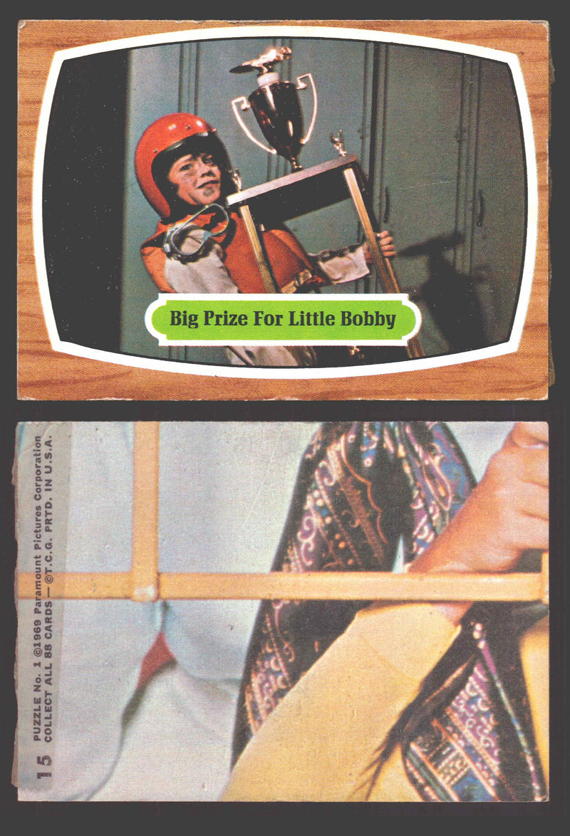 1971 The Brady Bunch Topps Vintage Trading Card You Pick Singles #1-#88 # 15 Big Prize For Little Bobby (tape of back) - TvMovieCards.com