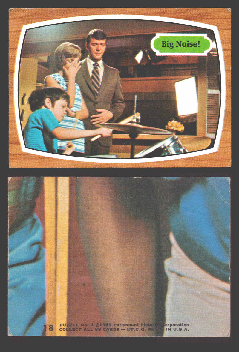 1971 The Brady Bunch Topps Vintage Trading Card You Pick Singles #1-#88 # 18 Big Noise! (edge wear / creased corner) - TvMovieCards.com