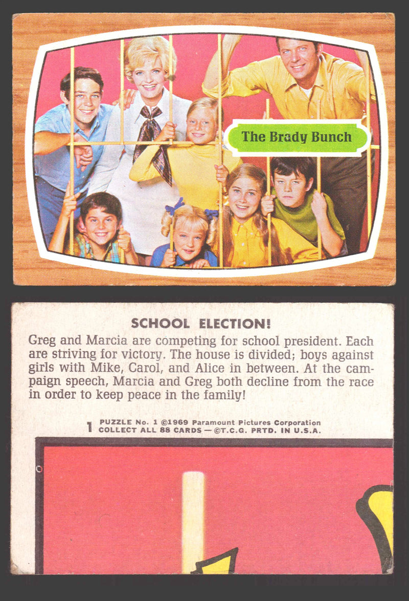 1971 The Brady Bunch Topps Vintage Trading Card You Pick Singles #1-#88 # 1 The Brady Bunch (scratches on face) - TvMovieCards.com