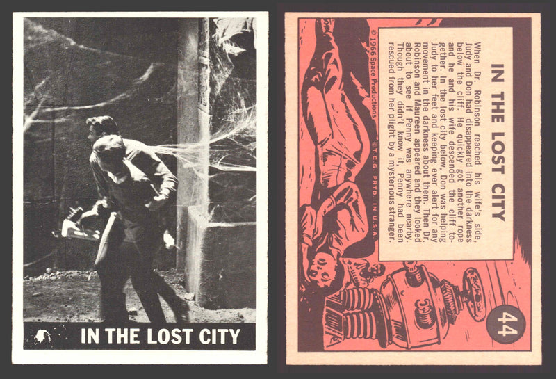 1966 Lost In Space Topps Vintage Trading Card #1-55 You Pick Singles