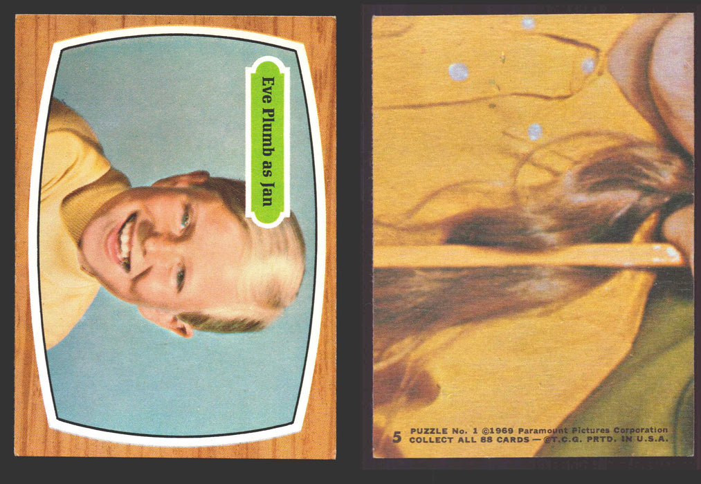 1971 The Brady Bunch Topps Vintage Trading Card You Pick Singles #1-#88 #	5 Eve Plumb as Jan  - TvMovieCards.com