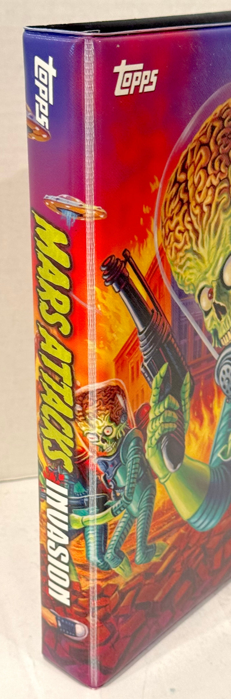 2013 Mars Attacks Invasion Empty Trading Card Album Binder Topps - TvMovieCards.com