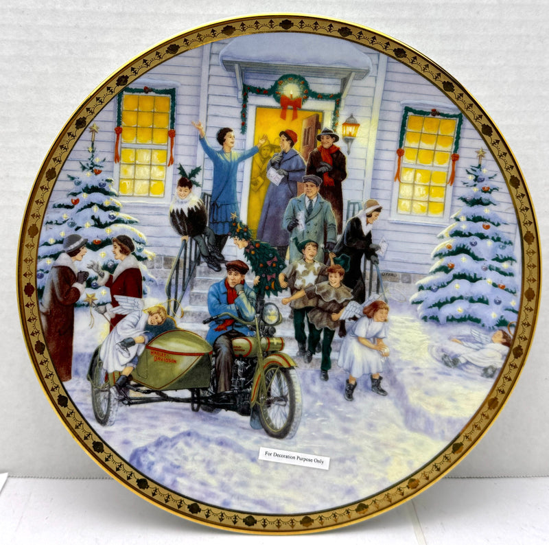 1996 Harley Davidson Holiday "After the Pageant" Collector Plate 99933-97z   - TvMovieCards.com