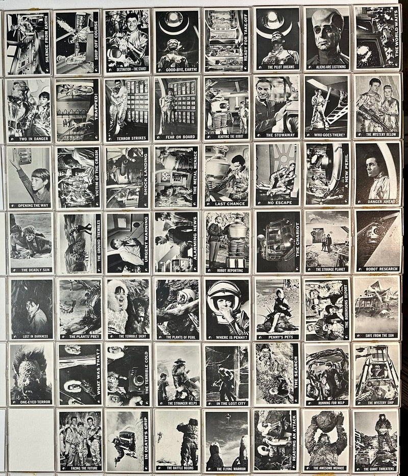 1966 Lost In Space Complete 55 Gum Trading Card Set Topps   - TvMovieCards.com