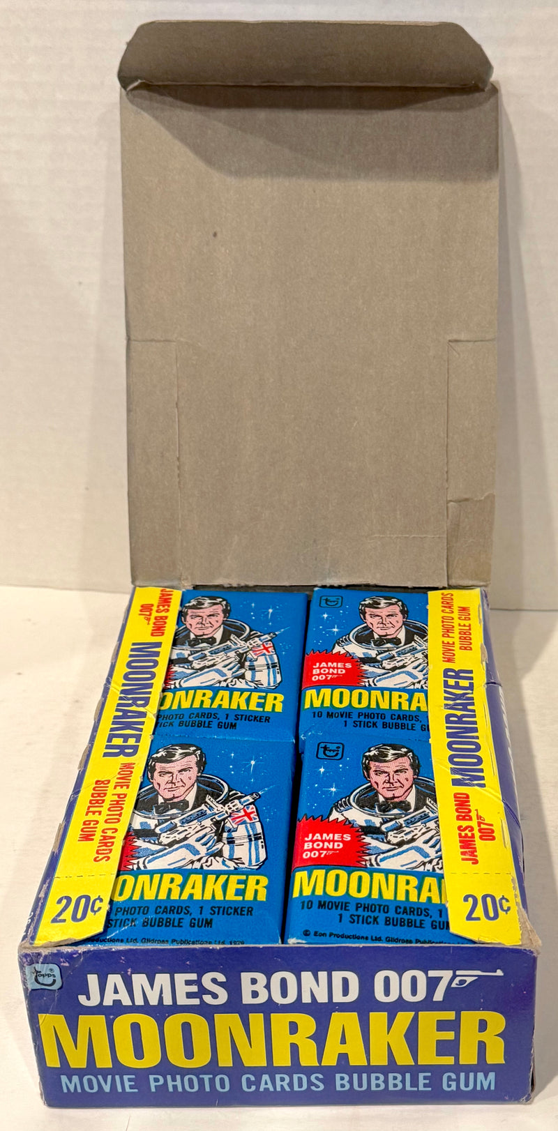 1979 James Bond 007 Moonraker Movie FULL 36 Wax Pack Trading Card Box Topps - TvMovieCards.com