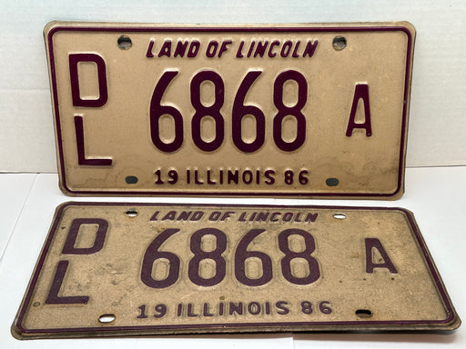 1986 Illinois Automobile Motorcycle Dealer Dealership License Plate DL 6868A   - TvMovieCards.com