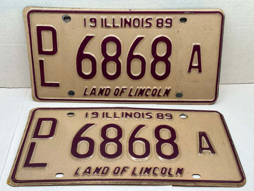 1989 Illinois Automobile Motorcycle Dealer Dealership License Plate DL 6868A   - TvMovieCards.com