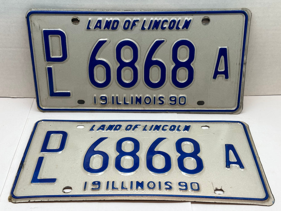 1990 Illinois Automobile Motorcycle Dealer Dealership License Plate DL 6868A   - TvMovieCards.com