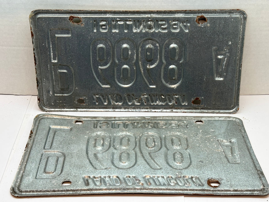 1994 Illinois Automobile Motorcycle Dealer Dealership License Plate DL 6868A   - TvMovieCards.com