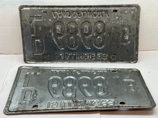 1999 Illinois Automobile Motorcycle Dealer Dealership License Plate DL 6868B   - TvMovieCards.com