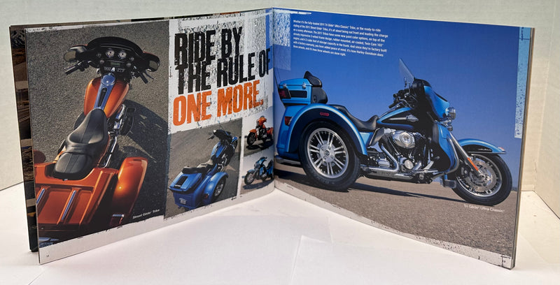 2011 Harley-Davidson Motorcycles Sales Brochure Catalog Electra Glide Tri Road - TvMovieCards.com