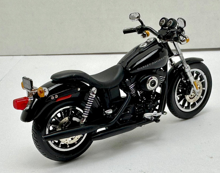 2000 Harley Davidson Diecast 1:24 Ford Crew Cab and FXDX Motorcycle 9796-1-00   - TvMovieCards.com