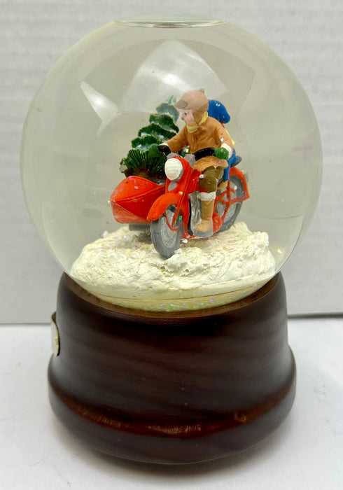 1993 Harley Davidson Snow Globe "Home With The Tree"  Original Box 99418-94Z   - TvMovieCards.com