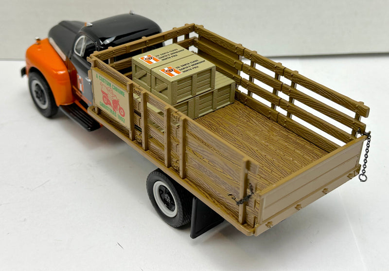 1st First Gear 1/34 1951 Ford F-6 Full Rack Stake Truck Custom Chrome - 18-1161   - TvMovieCards.com