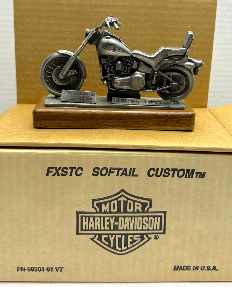 1991 Harley Davidson FXSTC Softail Custom Fine Pewter Sculpture 99304-91 VT   - TvMovieCards.com
