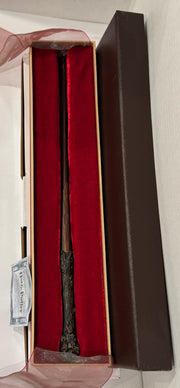 The Noble Collection Wand of Harry Potter with Ollivander's Wand Box NN7005 - TvMovieCards.com