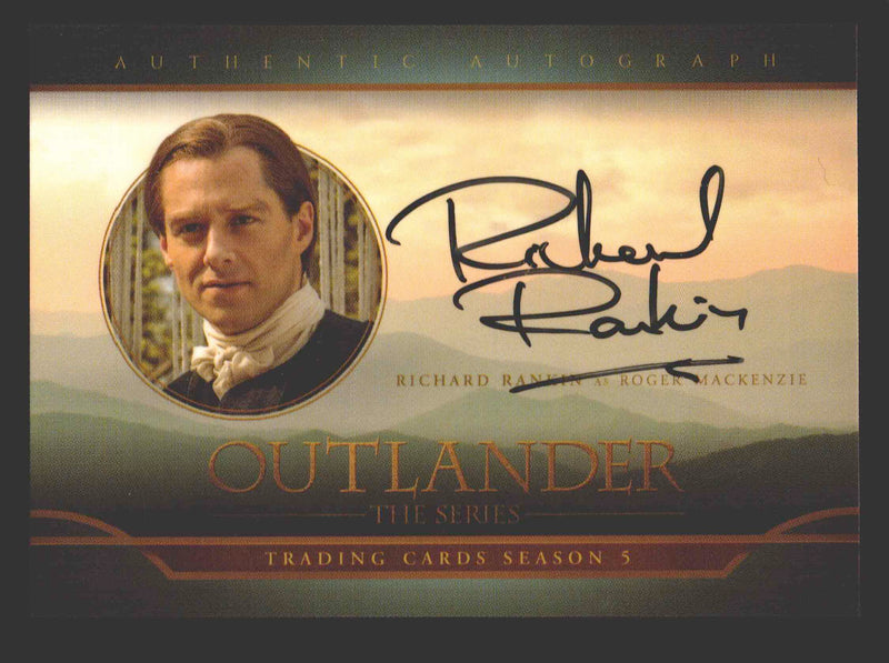 Outlander Season 5 Richard Rankin as Roger Wakefield RR1 Autograph Card - TvMovieCards.com