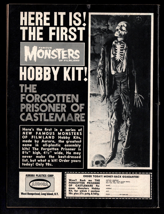 1969 Famous Monsters of Filmland Magazine #54 Invasion of the Saucer Men - TvMovieCards.com