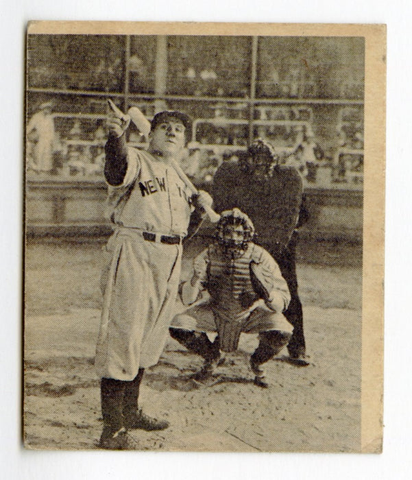 1948 Swell The Babe Ruth Story Trading Card #15 Dramatic Home Run