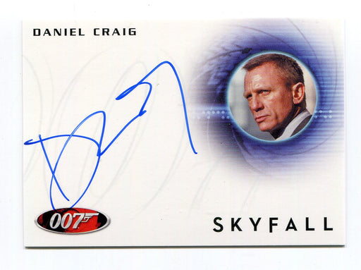 James Bond Autographs & Relics Daniel Craig Autograph Card A228 - TvMovieCards.com