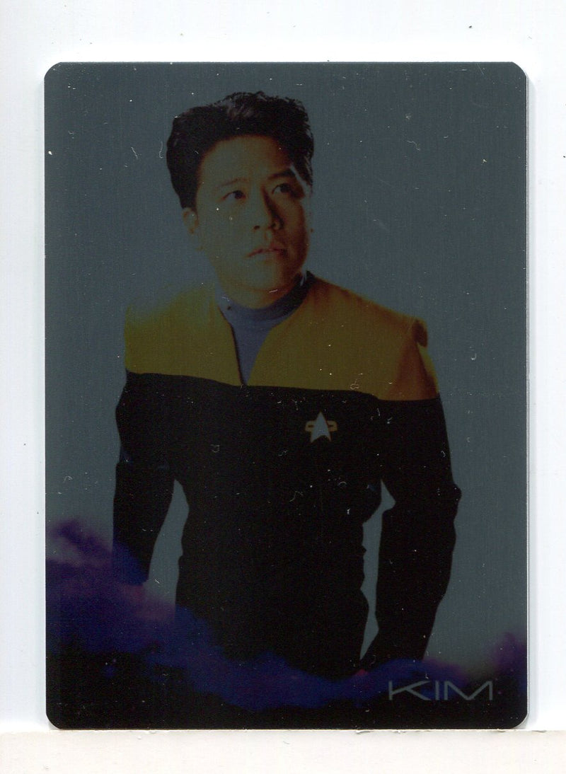Star Trek Voyager Heroes Villains Harry Kim Gold Gallery Parallel Chase Card BG5 - TvMovieCards.com