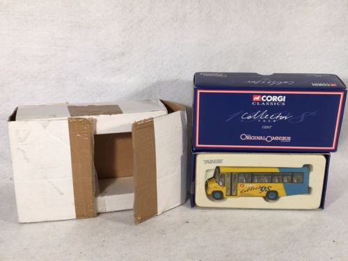 Corgi Classics Collector Club 1998 Diecast Car 43403 Omnibus Plaxton Beaver   - TvMovieCards.com