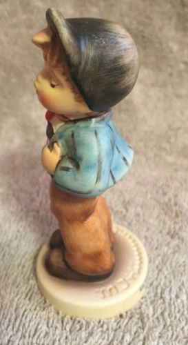 Goebel Hummel Figurine TMK7 560 "Lucky Fellow" Hummel Club 3.5"   - TvMovieCards.com