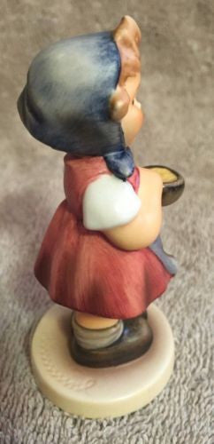 Goebel Hummel Figurine TMK7 629 "From Me to You" 3.5"   - TvMovieCards.com