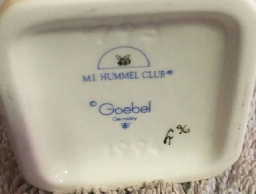 Goebel Hummel Figurine TMK7 793 "Forever Yours" Hummel Club 4.25"   - TvMovieCards.com