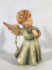 Goebel Hummel Figurine TMK6 1990 #484 "Peace on Earth"   - TvMovieCards.com