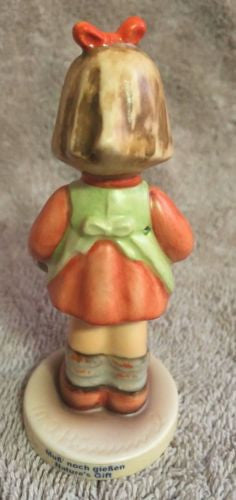 Goebel Hummel Figurine TMK7 729 "Nature's Gift" Hummel Club 3.5"   - TvMovieCards.com