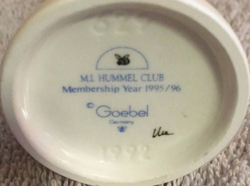 Goebel Hummel Figurine TMK7 629 "From Me to You" 3.5"   - TvMovieCards.com