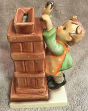 Goebel Hummel Figurine TMK7 118 "Little Thrifty" with Key 5"   - TvMovieCards.com