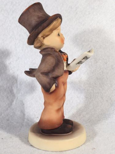 Goebel Hummel Figurine TMK5 #311 "Street Singer" 5.25"   - TvMovieCards.com