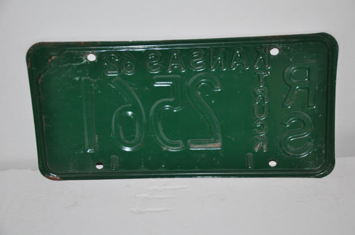 1962 Kansas License Plate # RS-2561 Russell County Truck Man Cave Chevy Ford   - TvMovieCards.com