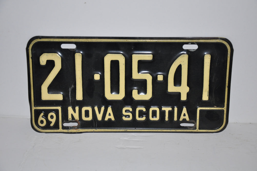 1969 Nova Scotia Canada License Plate # 21-05-41 Car Man Cave Chevy Ford YOM   - TvMovieCards.com