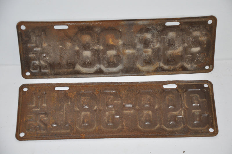 1925 Illinois License Plate Pair #398-381 Passenger Car Original Tag YOM Rat Rod   - TvMovieCards.com