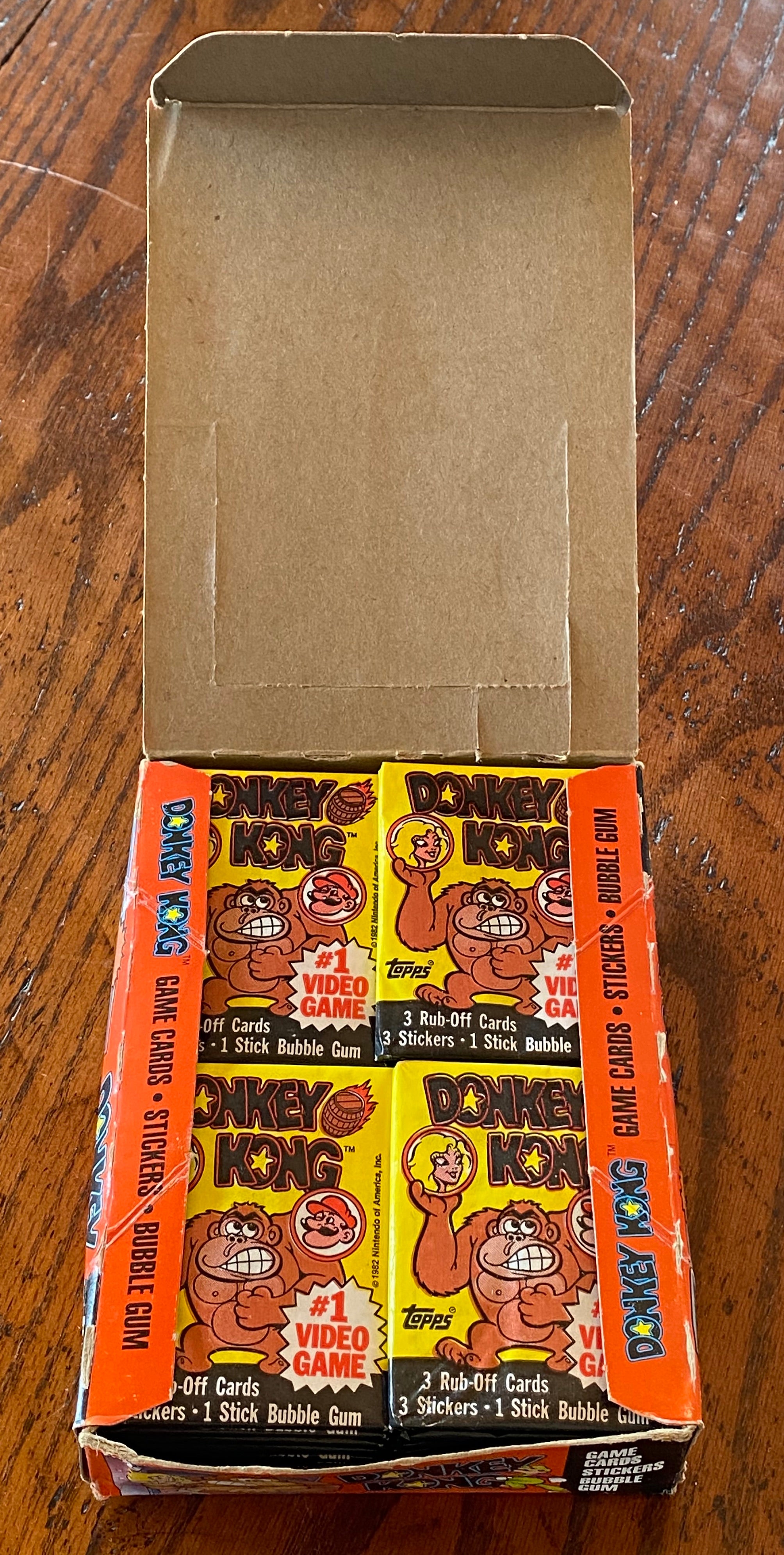 topps DONKEY KONG ドンキーコング　カード36枚　トップス topps DONKEY KONG ドンキーコング カード36枚 トップス 【公式通販】