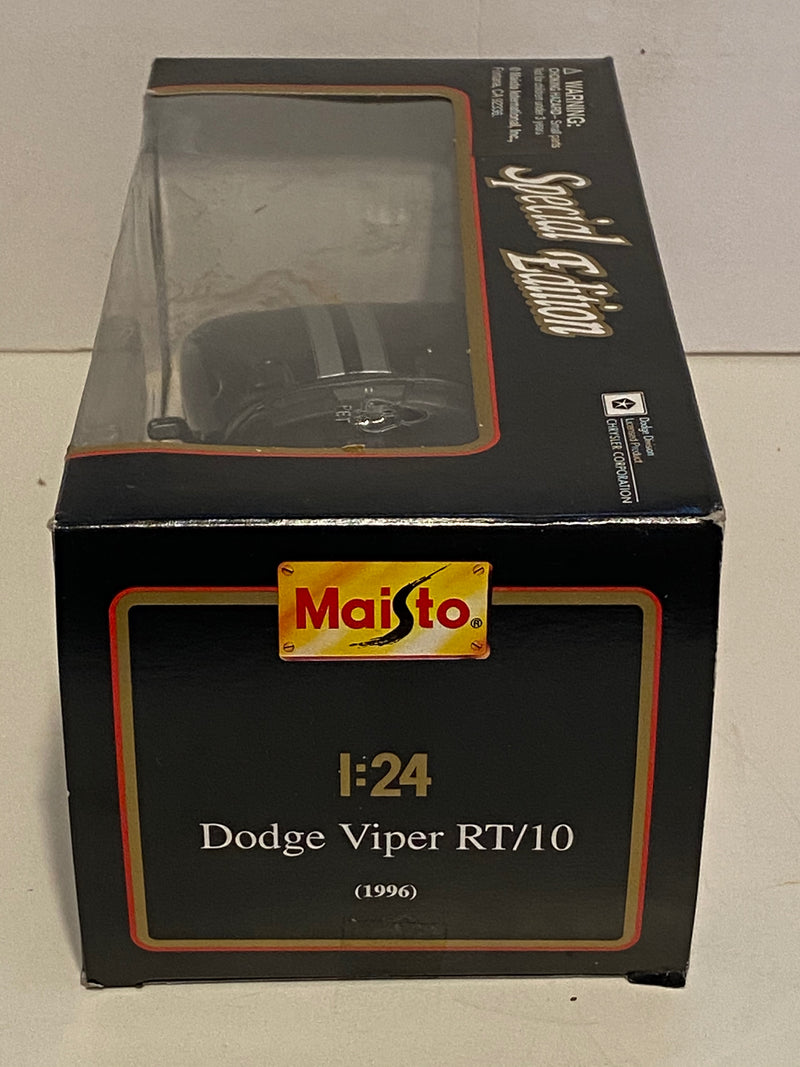 Maisto 1/24 Scale Diecast 1996 Dodge Viper RT/10 Black/Silver Stripes 31914   - TvMovieCards.com