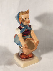 Goebel Hummel TMK5 #73 "Little Helper" (Girl with Basket) 4.25" Tall   - TvMovieCards.com