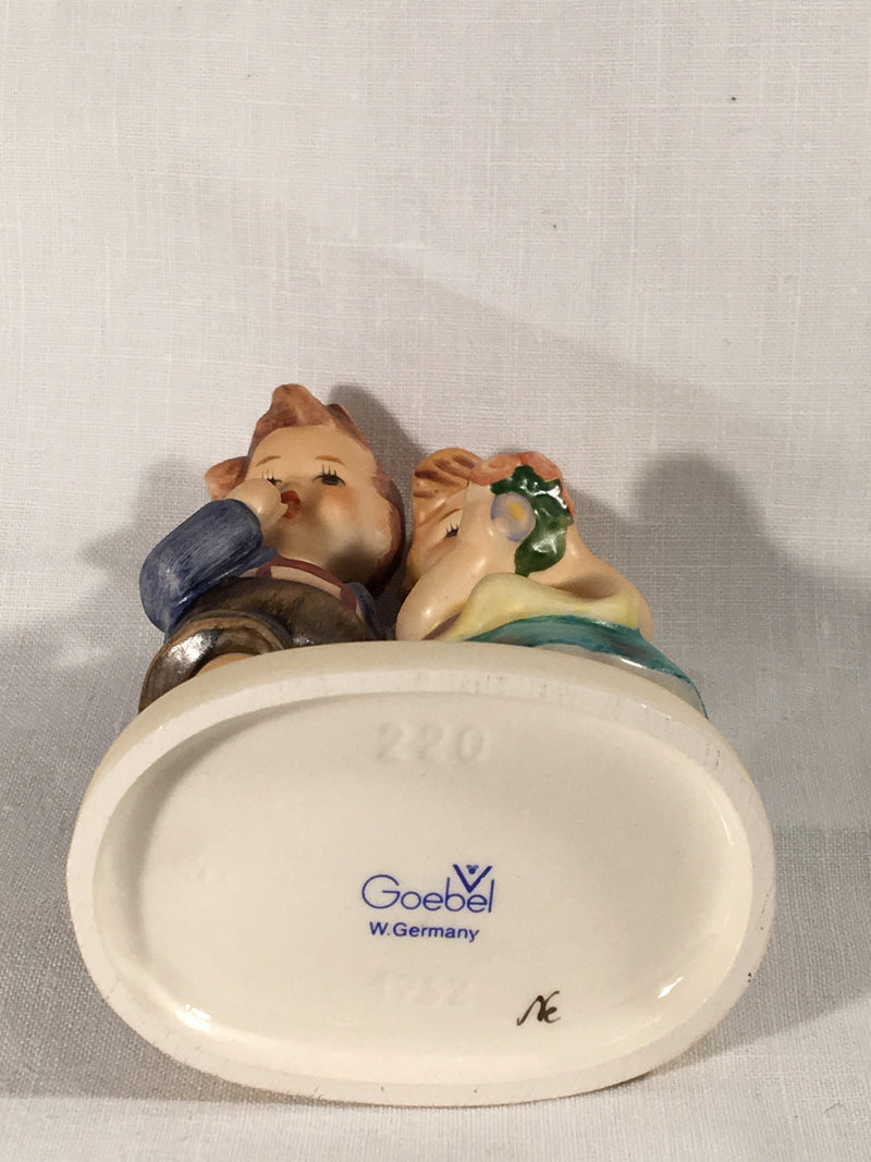 Goebel Hummel Figurine TMK5 #220 "We Congratulate" 4" Tall   - TvMovieCards.com