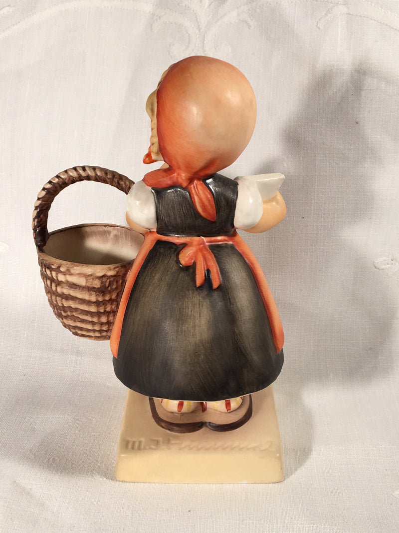Goebel Hummel Figurine TMK5 #13/0 "Meditation" 5.25" Tall   - TvMovieCards.com