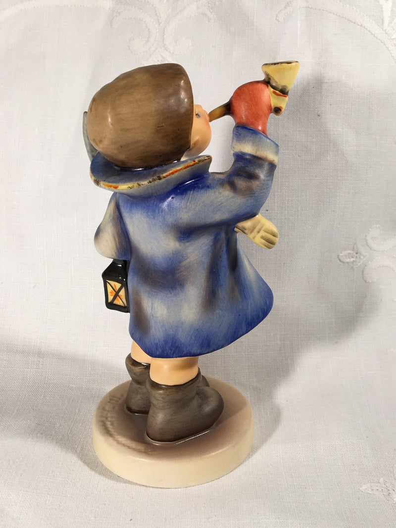 Goebel Hummel Figurine TMK5 #15/0 "Hear Ye, Hear Ye" 5.25" Tall   - TvMovieCards.com