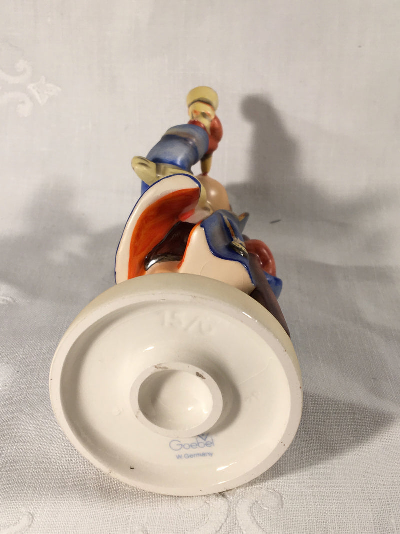 Goebel Hummel Figurine TMK5 #15/0 "Hear Ye, Hear Ye" 5.25" Tall   - TvMovieCards.com