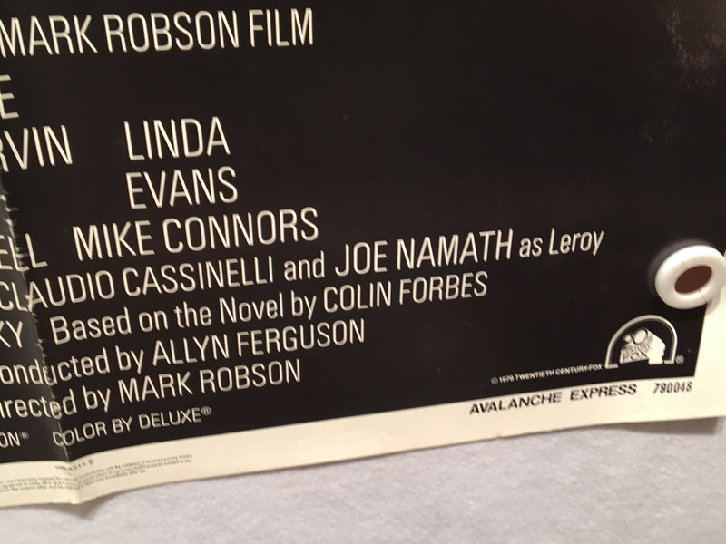 1979 Avalanche Express Original 1SH Movie Poster 27 x 41 Lee Marvin Linda Evans   - TvMovieCards.com