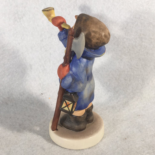 Goebel Hummel Figurine # 15 2/0 "Hear Ye, Hear Ye" TMK6 4" Tall   - TvMovieCards.com