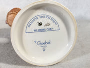 Goebel Hummel Figurine #563 "Little Visitor" TMK7 5 1/8"   - TvMovieCards.com