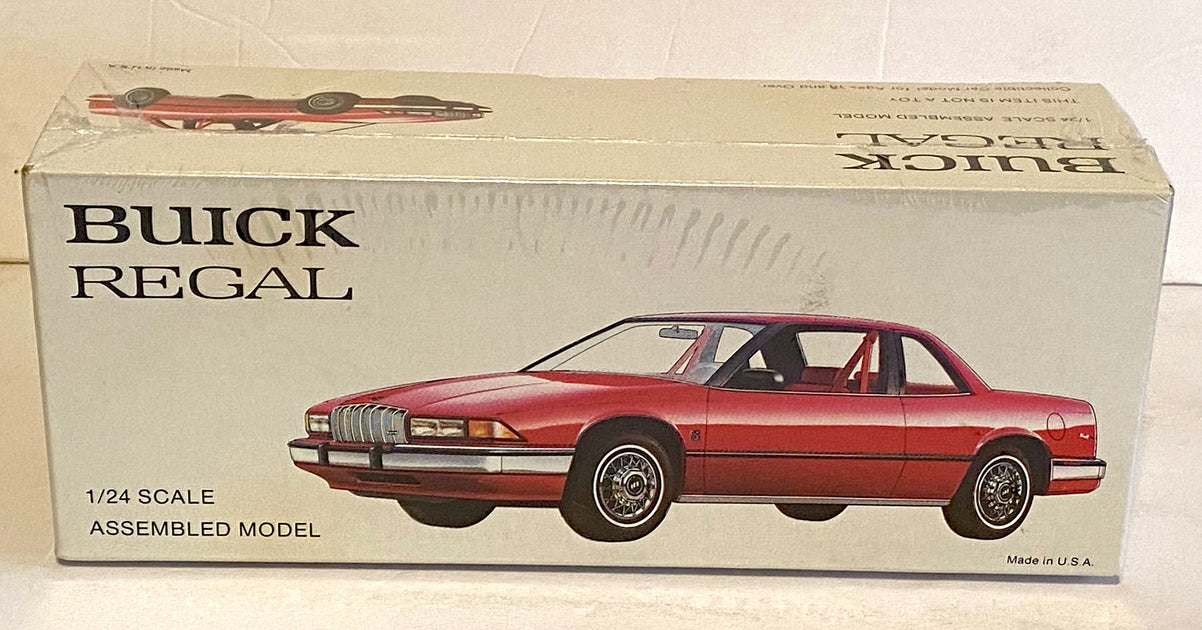 1988 Buick Regal 2 Door Coupe Dealer Promo 1/24 Scale Plastic