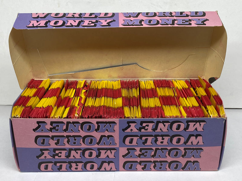 1973 World Money Vintage Trading Card Box 199 Packs Monty Gum Holland   - TvMovieCards.com