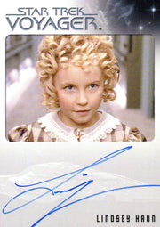Star Trek Voyager Heroes Villains Autograph Card Lindsey Haun as Beatrice   - TvMovieCards.com